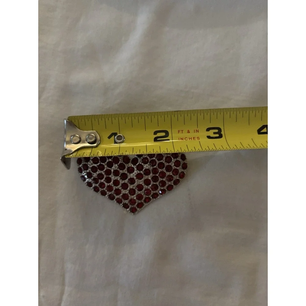 Silvertone Heart Shaped Brooch With‎ Red Stones. New.